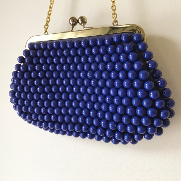 Blue beaded bag with gold tone kiss lock closure - Picture 4 of 15